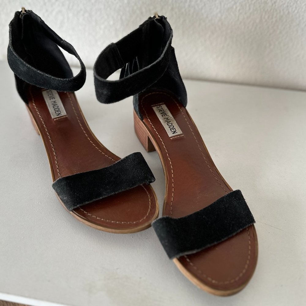 Steve Madden Darcie Black Suede Tassel Kitten Heel Sandals Size 7